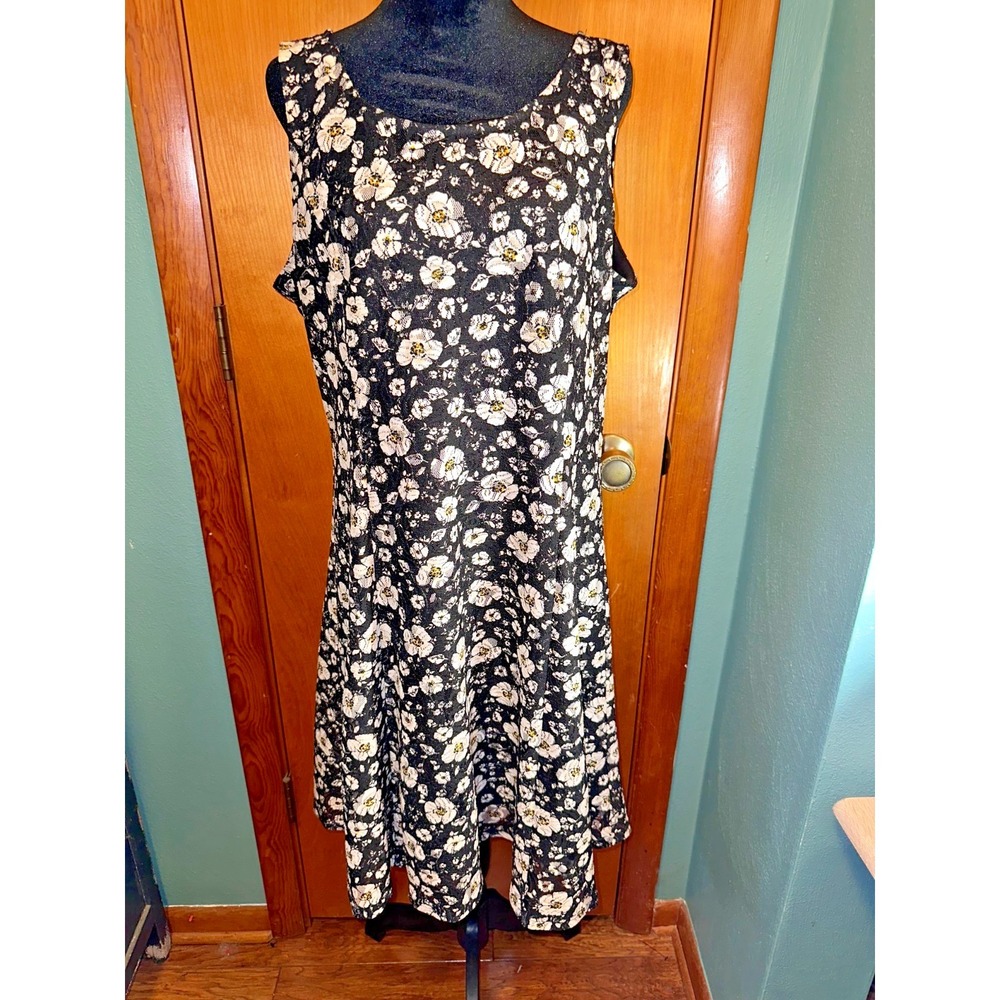 Perceptions New York Womens L Black White Floral Sleeveless Summer Dress